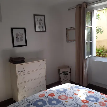 Apartment Joli F2 Confort Avec Jardin Vichy